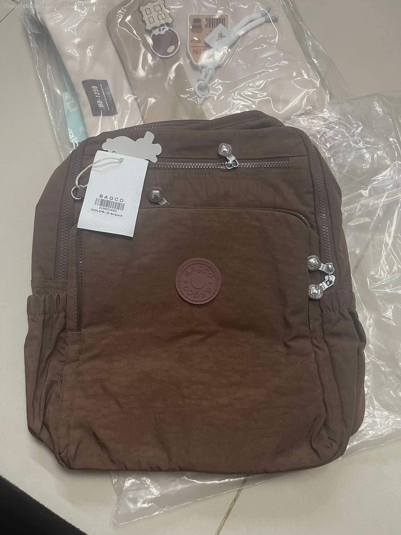 IU2020 backpack phalum L
